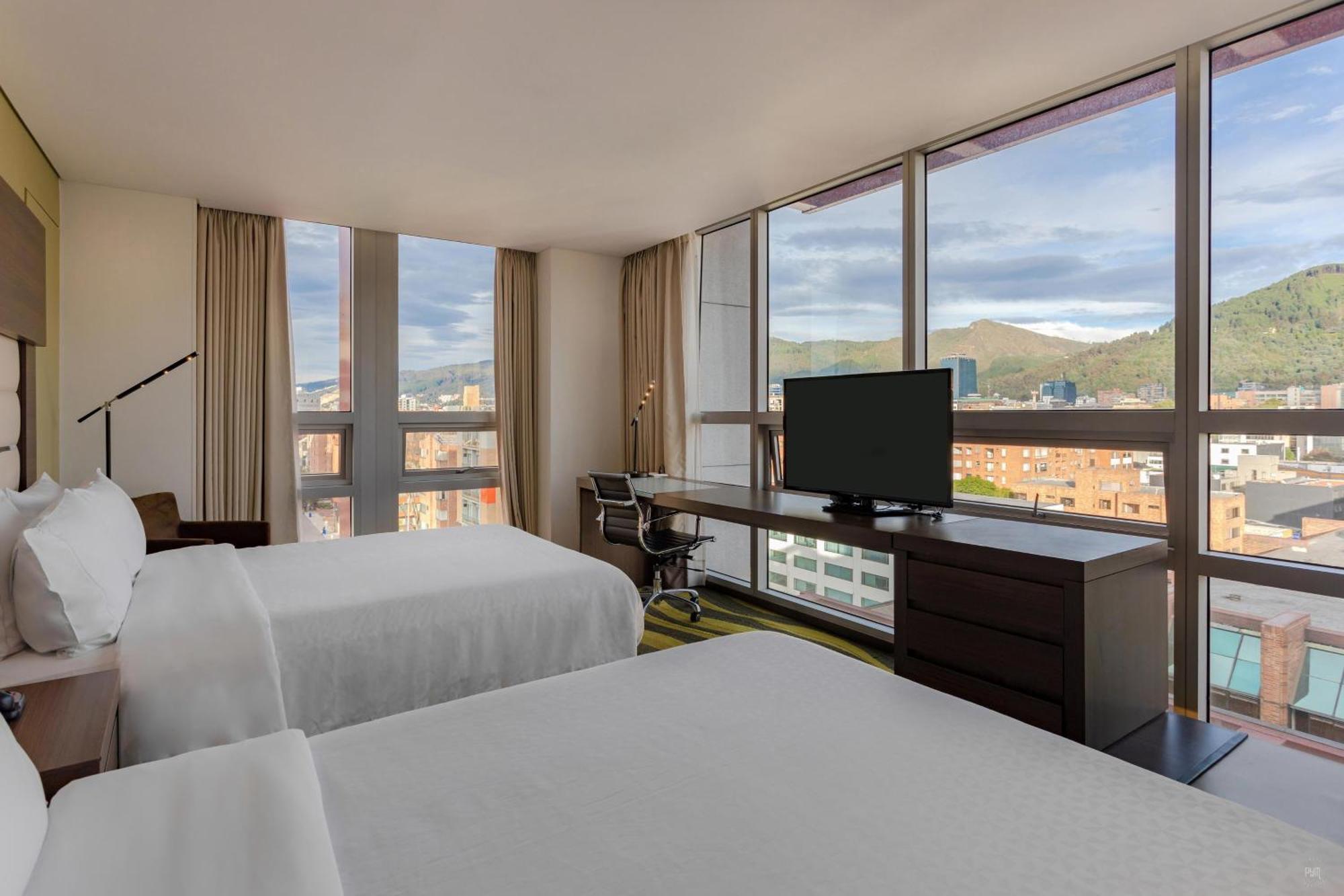 Four Points By Sheraton Bogota Bagian luar foto