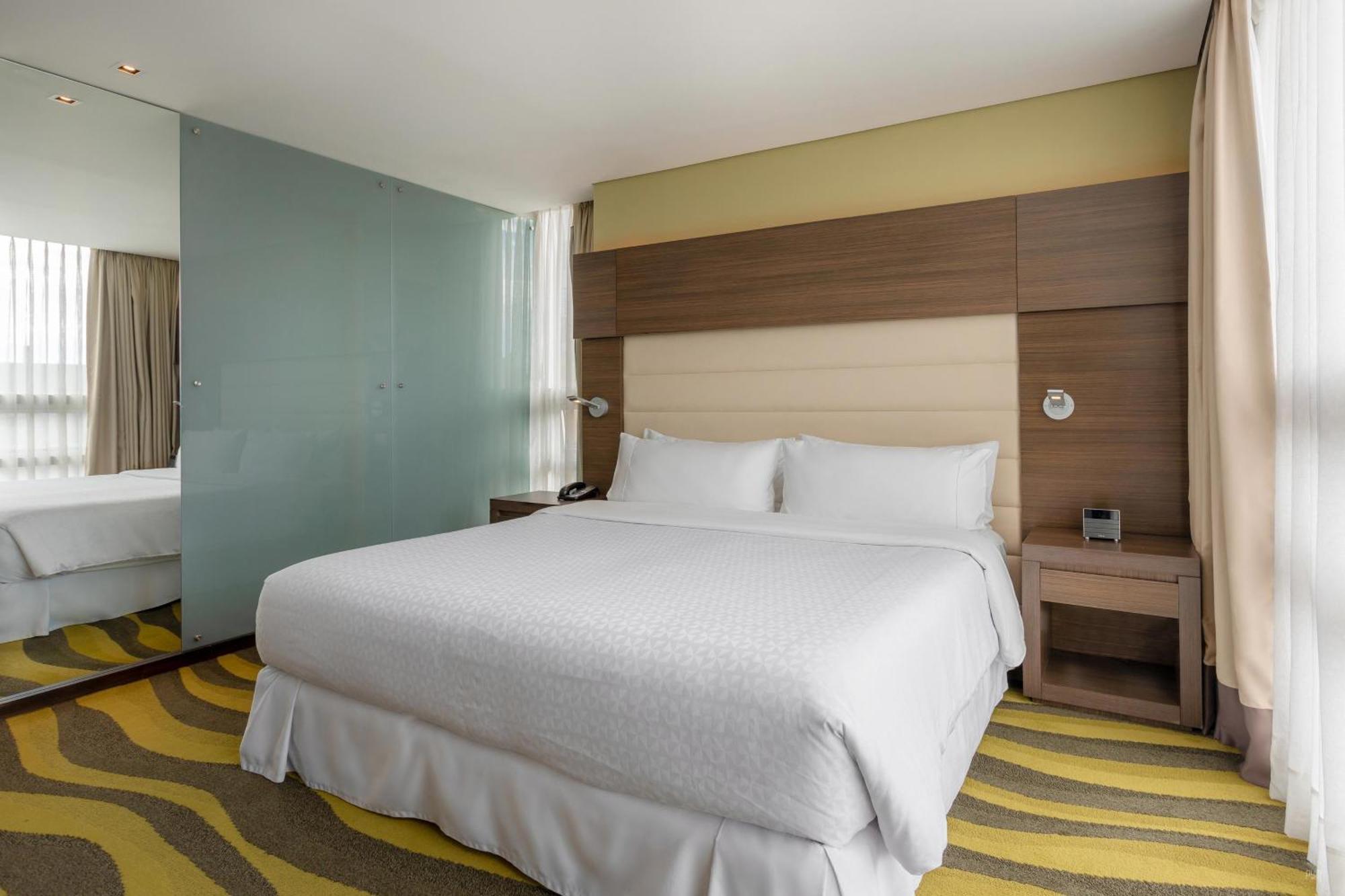 Four Points By Sheraton Bogota Bagian luar foto