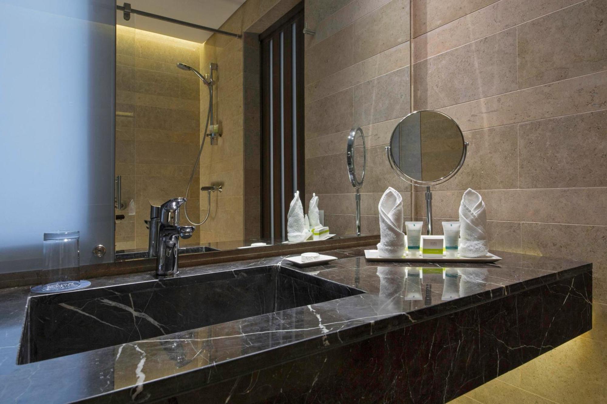 Four Points By Sheraton Bogota Bagian luar foto