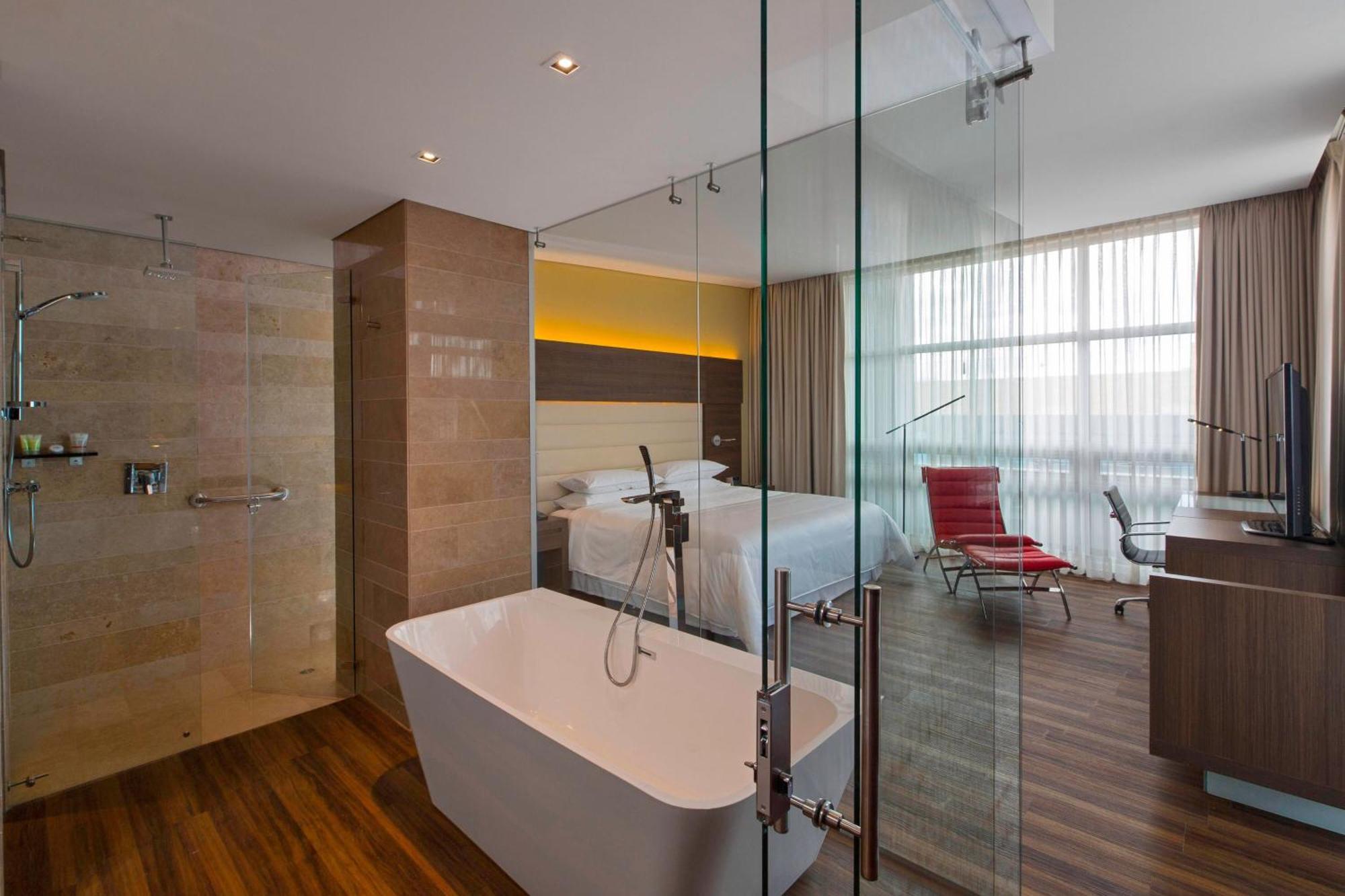 Four Points By Sheraton Bogota Bagian luar foto