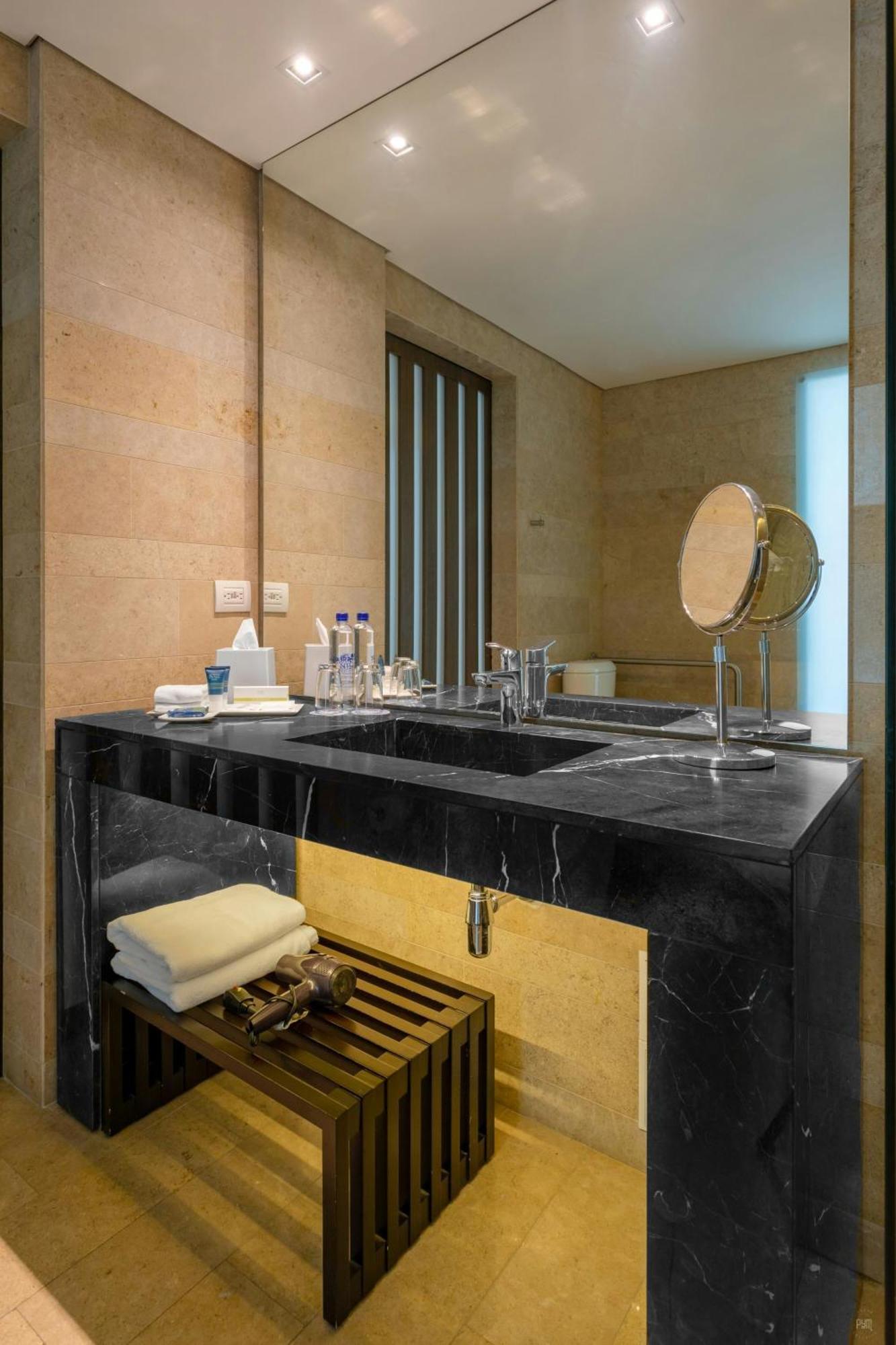 Four Points By Sheraton Bogota Bagian luar foto